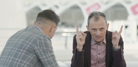 Pedro Duque desvela a Joaquín Sánchez cómo van al baño en el espacio: “Entrenas el ‘apuntamiento’”