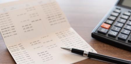 Imagen ilustrativa de un depósito bancario