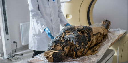 La dama misteriosa es la única momia embarazada conocida