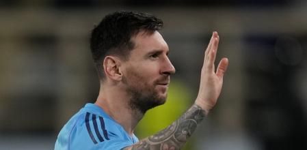 Messi llegó a Abu Dhabi