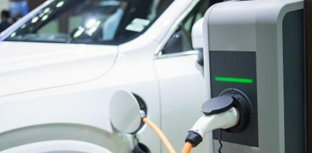 Cargador de coche eléctrico