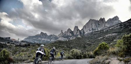 La carretera de Monistrol de Montserrat se ha cerrado al tráfico de 8.00 a 9:15.