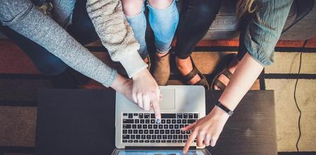 Un informe asegura los clientes impulsan al alza la búsqueda se seguros mediante el canal online aunque el canal presencial sigue siendo mayoritario