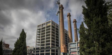 17 - 09 - 2022 / Barcelona / Avenida Paral.lel / Foto: Llibert Teixidó - Parc tres Xemeneies