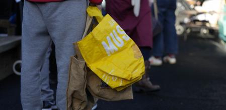 Colas ante un banco de alimentos en Vauxhall (Londres), el pasado 16 de noviembre