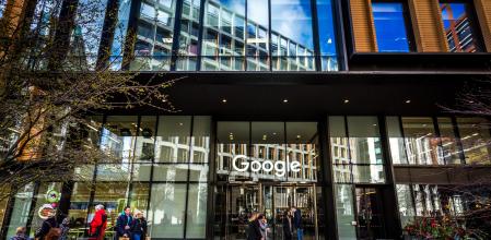 Exterior de la oficina de Google en Londres, Reino Unido