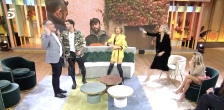 Monumental bronca entre Alba Carrillo y Aurelio Manzano en ‘Fiesta’: “¡Dilo, si tienes c.....s!”