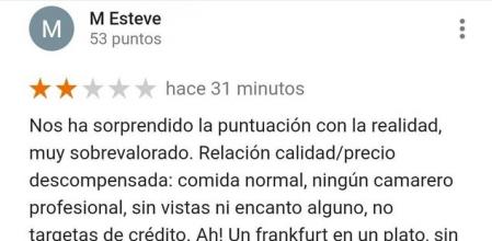 La salvaje respuesta del dueño de un restaurante a la crítica de un cliente: “Cambia de familia”
