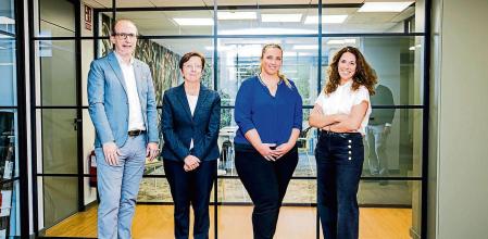 foto XAVIER CERVERA 28/11/2022 dialogos en la vanguardia (planta02)