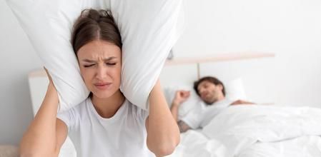 El 40% de los hombres y el 20% de las mujeres roncan