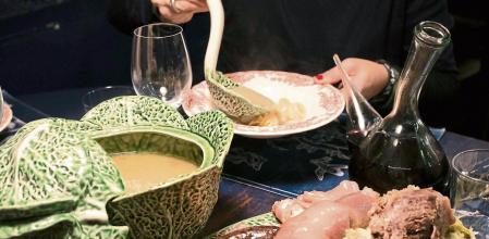 Reportaje escuedella y carn d'olla, en la foto, la Escudella y Carn d'Olla del Restaurante Haddock. Foto: Joan Mateu Parra a Barcelona 16 de desembre de 2022.