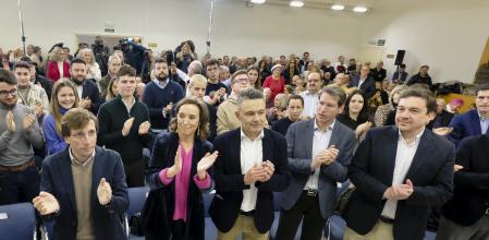 La secretaria general del PP, Cuca Gamarra, en el acto de presentación del candidato a la alcaldía de Logroño, Conrado Escobar, a la que asistió el alcalde de Madrid