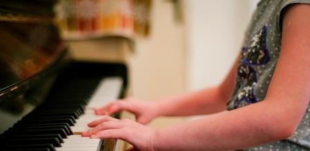 Es preferible que las actividades extraescolares no estén relacionadas con materias académicas.
