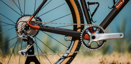 El gravel es una de las claras tendencias actuales del mundo del ciclismo.