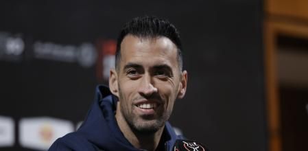 El centrocampista del FC Barcelona Sergio Busquets durante la rueda de prensa ofrecida este sábado en Riad