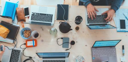 El emprendimiento requiere contar con un equipo de profesionales bien preparados en cada una de las áreas esenciales del negocio.