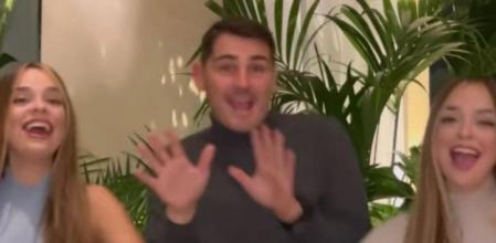 Iker Casillas se anima a bailar con Twin Melody