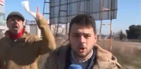 Un hombre insulta en directo a Pedro Sánchez y a TVE durante el programa 'Hablando claro'