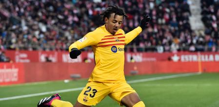 Koundé fue titular en el Girona- Barça de Montilivi y completó los 90 minutos