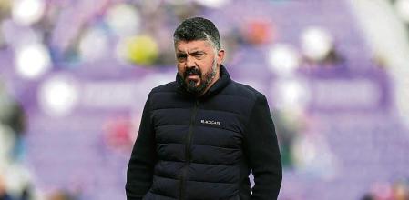 VALLADOLID, SPAIN - JANUARY 29: Gennaro Gattuso, Head Coach of Valencia CF, looks on prior to the LaLiga Santander match between Real Valladolid CF and Valencia CF at Estadio Municipal Jose Zorrilla on January 29, 2023 in Valladolid, Spain. (Photo by Angel Martinez/Getty Images)