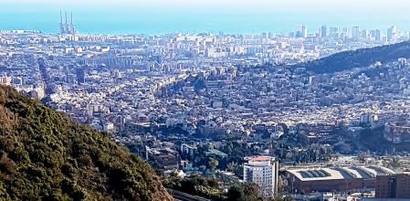 la carretera de la Rabassada une los municipios de Barcelona y Sant Cugat del Vallès