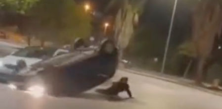 El coche estuvo a punto de aplastar al copiloto