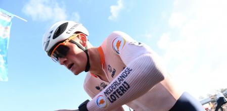 El ciclista neerlandés Mathieu Van der Poel, tras un agrio 2022, se reconvierte para coronarse campeón del mundo de ciclocrós por quinta vez.