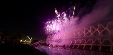 El castillo de fuegos artificiales que se disparó el viernes en València
