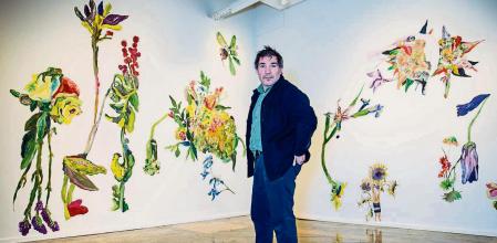 foto XAVIER CERVERA 14/02/2023 Sant Moix i Sala nació en Barcelona en 1960. Es un pintor, escultor, dibujante y grabador catalán afincado en la ciudad de Nueva York. Con 14 años se fue a estudiar a París y después a Italia, donde frecuentó a Federico Fellini. retratado en fundacio Vilacasas (carrer ausias march, barcelona)