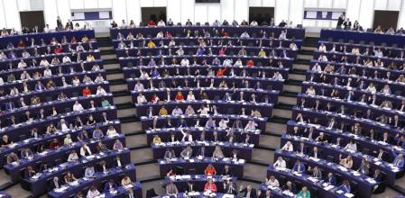 FRANCE EU PARLIAMENT:Strasbourg (France), 06/07/2022.- Members of the European Parliament (MEP's) during a voting session at the European Parliament in Strasbourg, France, 06 July 2022. On the agenda of the session is the vote on the granting of a 'green' label to gas and nuclear investments. (Francia, Estrasburgo) EFE/EPA/JULIEN WARNAND