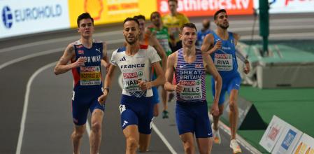 Jakob Ingebrigtsen, tercero de su serie del 1.500, tras Azzedine Habz y George Mills, ayer en Estambul