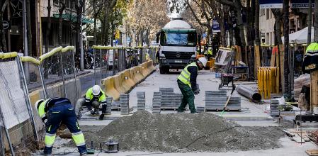Obras en la supermanzana del Eixample, en la calle Consell de Cent  Xavier Cervera / Propias