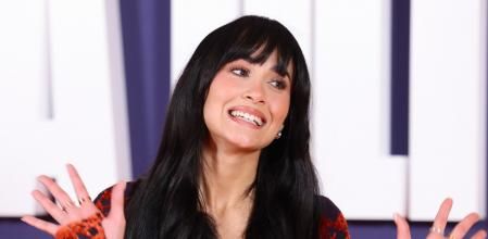 La cantante Aitana posando