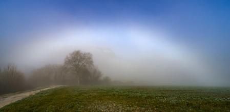 Arco de niebla en Gurb.