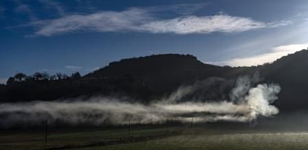 La inversión térmica no deja subir el humo.