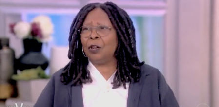 Whoopi Goldberg usa un término despectivo para los gitanos y se forma un gran revuelo