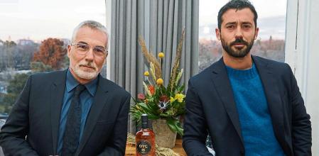 El periodista de Telecinco David Cantero y su hijo, el también periodista Álvaro Berro en la presentación de la experiencia DYC