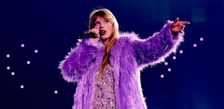 Taylor Swift con uno de los looks que lleva en su gira The Eras Tour