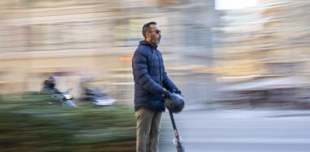 Los patinetes eléctricos tienen limitada la velocidad a 25 km/h 