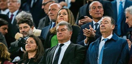 BARCELONA, SPAIN - MARCH 19: Joan Laporta, President of FC Barcelona and Fernando Fernandez Tapias, Vice President of Real Madrid speak prior to the LaLiga Santander match between FC Barcelona and Real Madrid CF at Spotify Camp Nou on March 19, 2023 in Barcelona, Spain. (Photo by Alex Caparros/Getty Images)