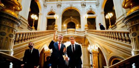 El presidente del PP, Alberto Núñez Feijóo, se entrevistó con el alcalde de Lisboa, Carlos Moedas, en su visita a Portugal