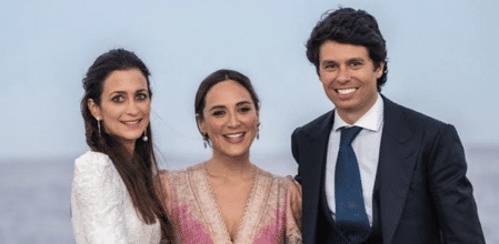 Tamara Falacó junto a su primo, Álvaro Castillejo, y la mujer de este, Cristina Fernández Torres