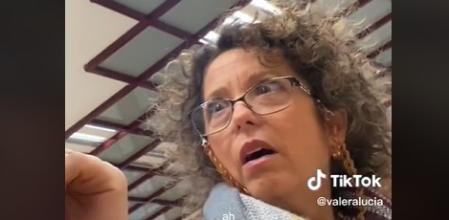 Esta es la cara que se le queda a una madre tras enterarse que le van a quitar 4 puntos del carnet por culpa de su hija 