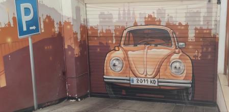 Persianarte de automóviles en el Eixample.