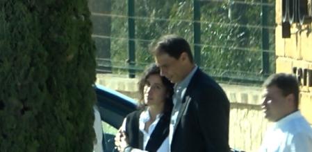 Rafa Nadal, muy afectado en el funeral de su suegro