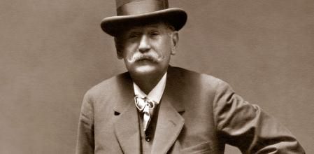 Detalle de un retrato de Pérez Galdós hacia 1905. Juan Antonio Cortés