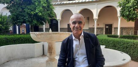 Antonio Muñoz, alcalde de Sevilla y candidato a la reelección, en el espacio Santa Clara de Sevilla durante una entrevista.