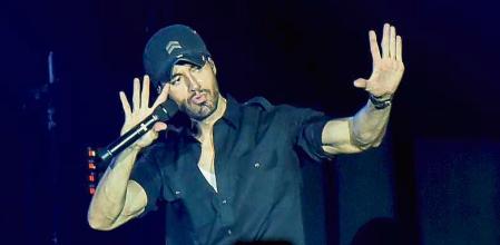 Singer Enrique Iglesias presents the show 