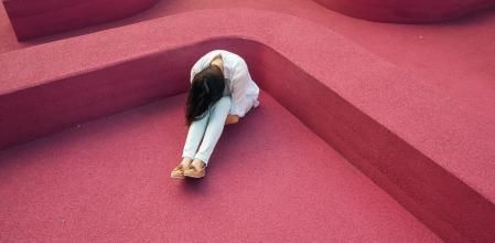 Entender el sentimiento de culpa requiere un ejercicio previo de reflexión y autoconocimiento