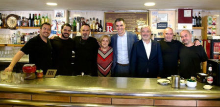 Collboni y Pedro Sánchez en 5 hermanos.